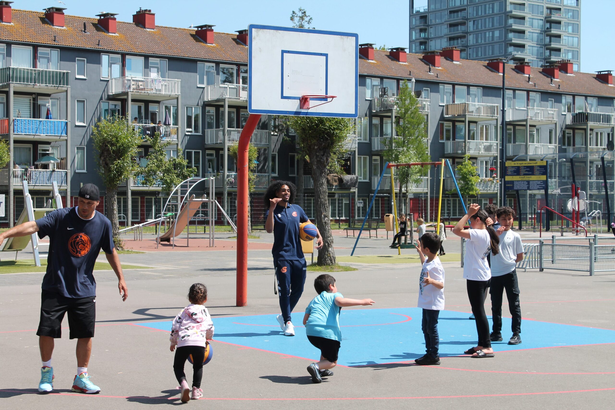 Sportinstuif & basketbal